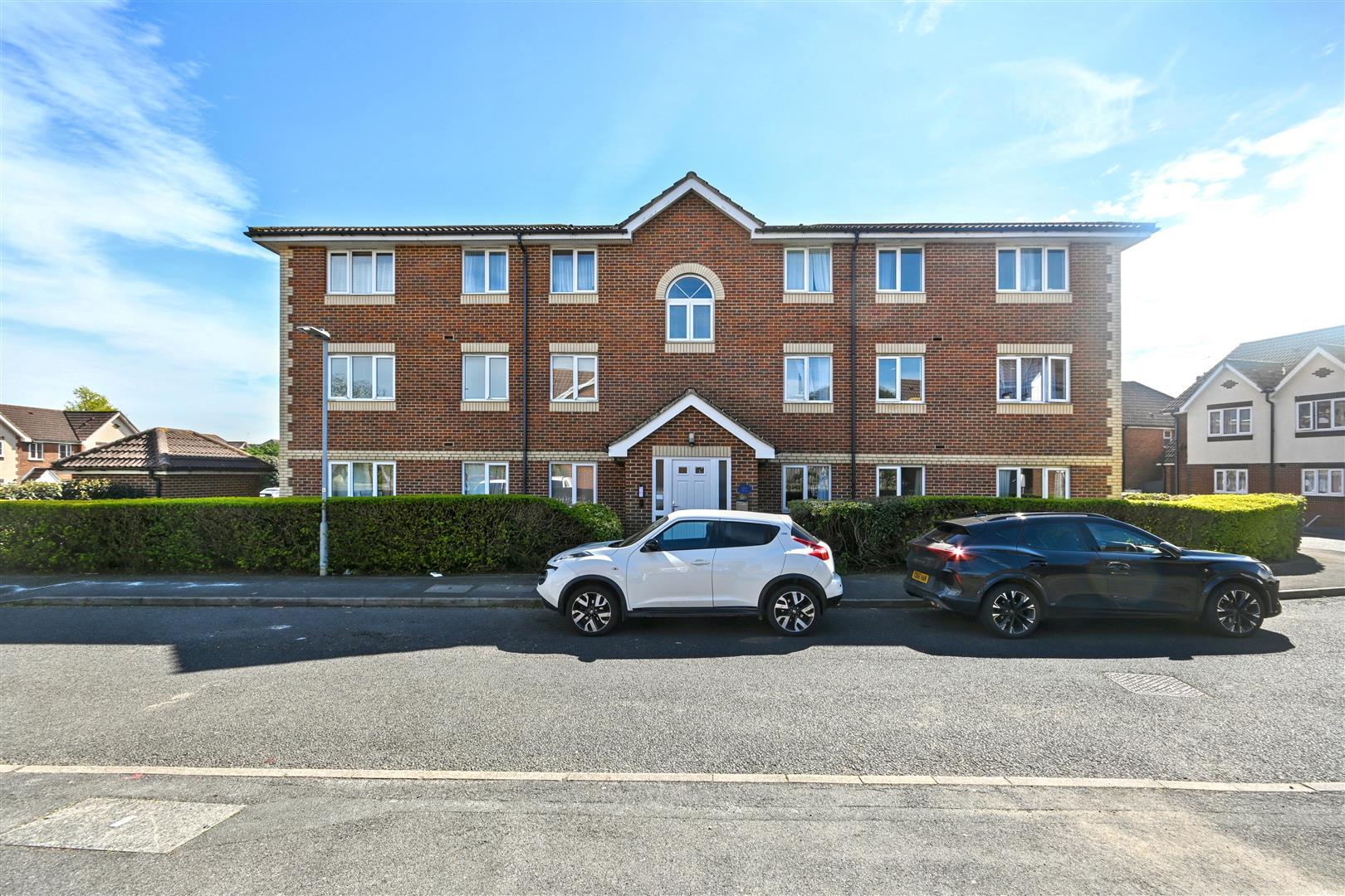 Property Details for Broad Oak Close, Eastbourne - Town Property Estate ...